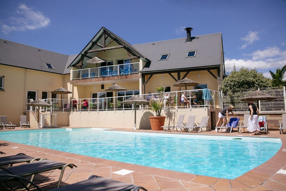 Camping Saint Michel Courtils ภายนอก รูปภาพ